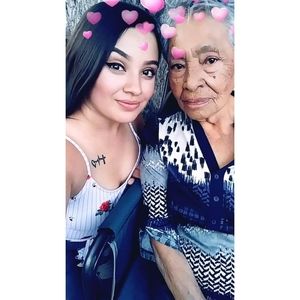 Meet your Posher, Anica